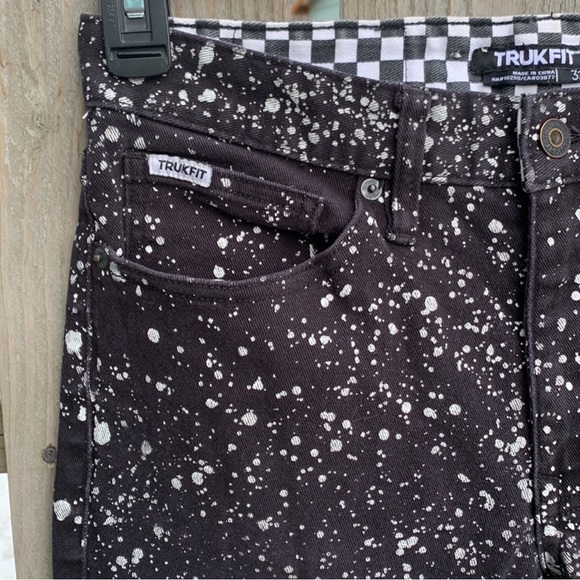 Trukfit Splatter Paint Jeans Size 30 - Picture 5 of 7